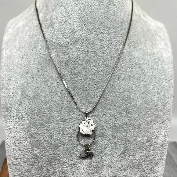 158. 925 Sterling signed Beau charm pendant necklace on Italy Sterling chain. - Picture 12 of 12